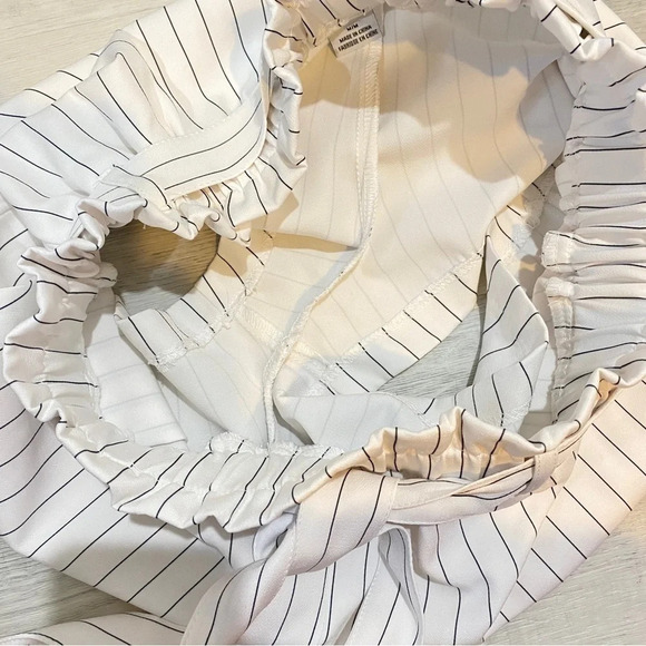 Revamped High Waisted Pinstriped Shorts Black & White Waist Tie Belt M - Picture 9 of 12